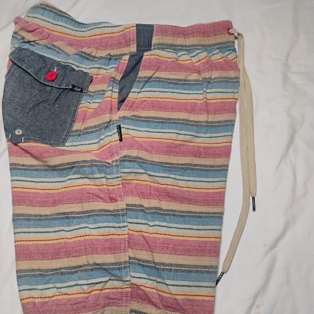 Lost‎ Enterprises Men's Shorts Size Small Multicolored Drawstring Elastic Waist
